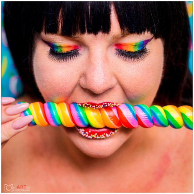 Samantha Kiss CandyShoot
